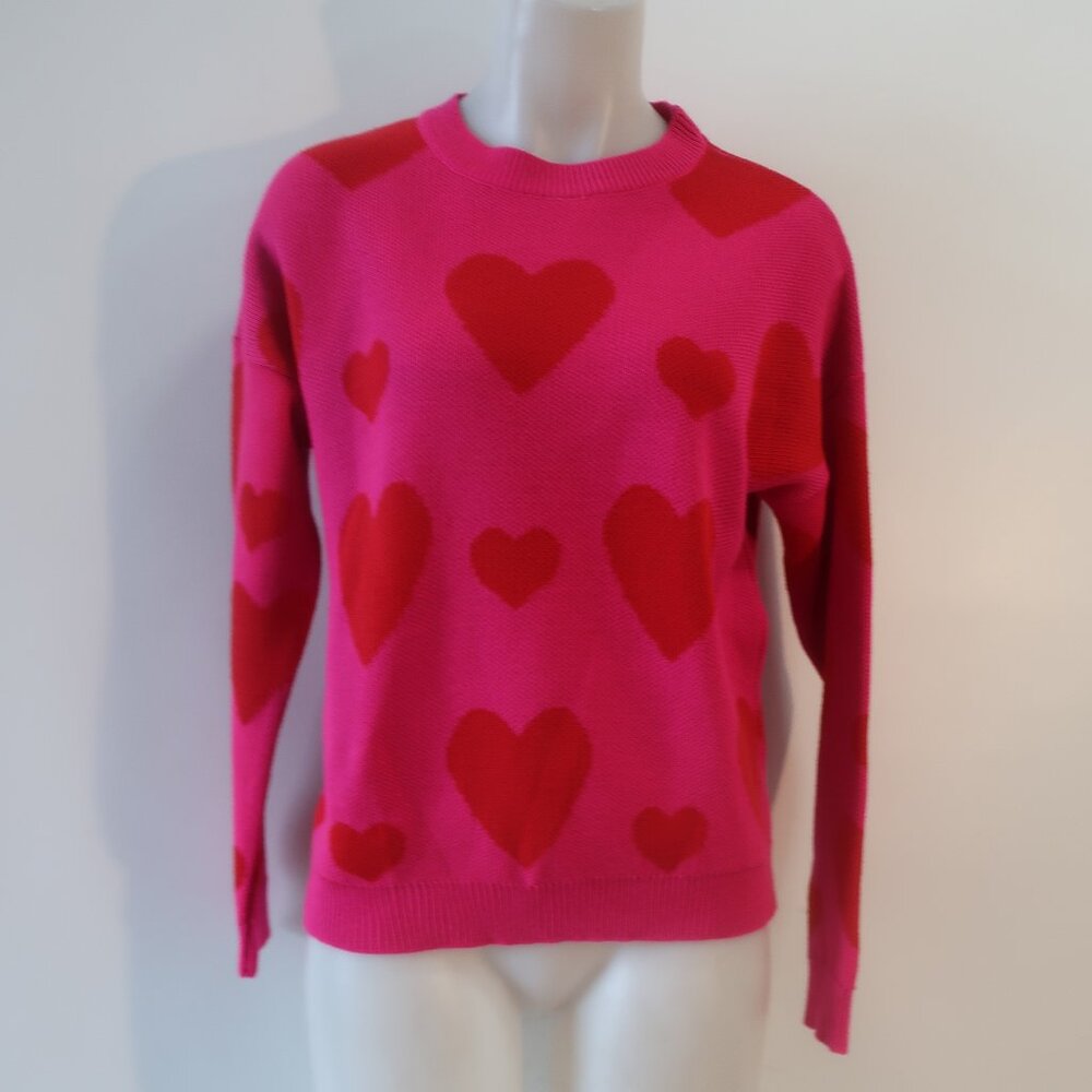 NWT Womens The Tellier (Item- 300) Pink Red Heart Print Crew Neck Sweater M​